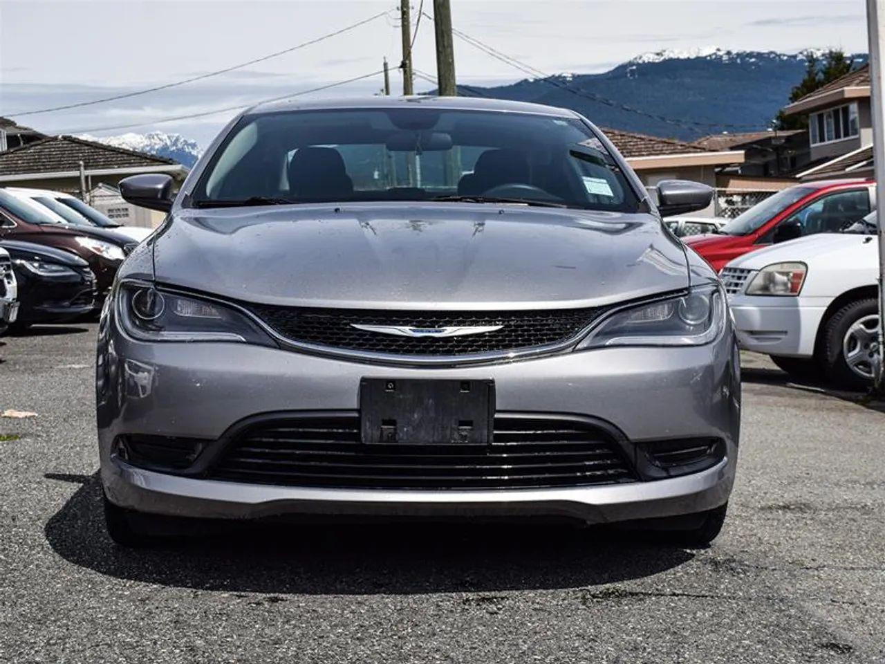 2015 Chrysler 200 LX-1