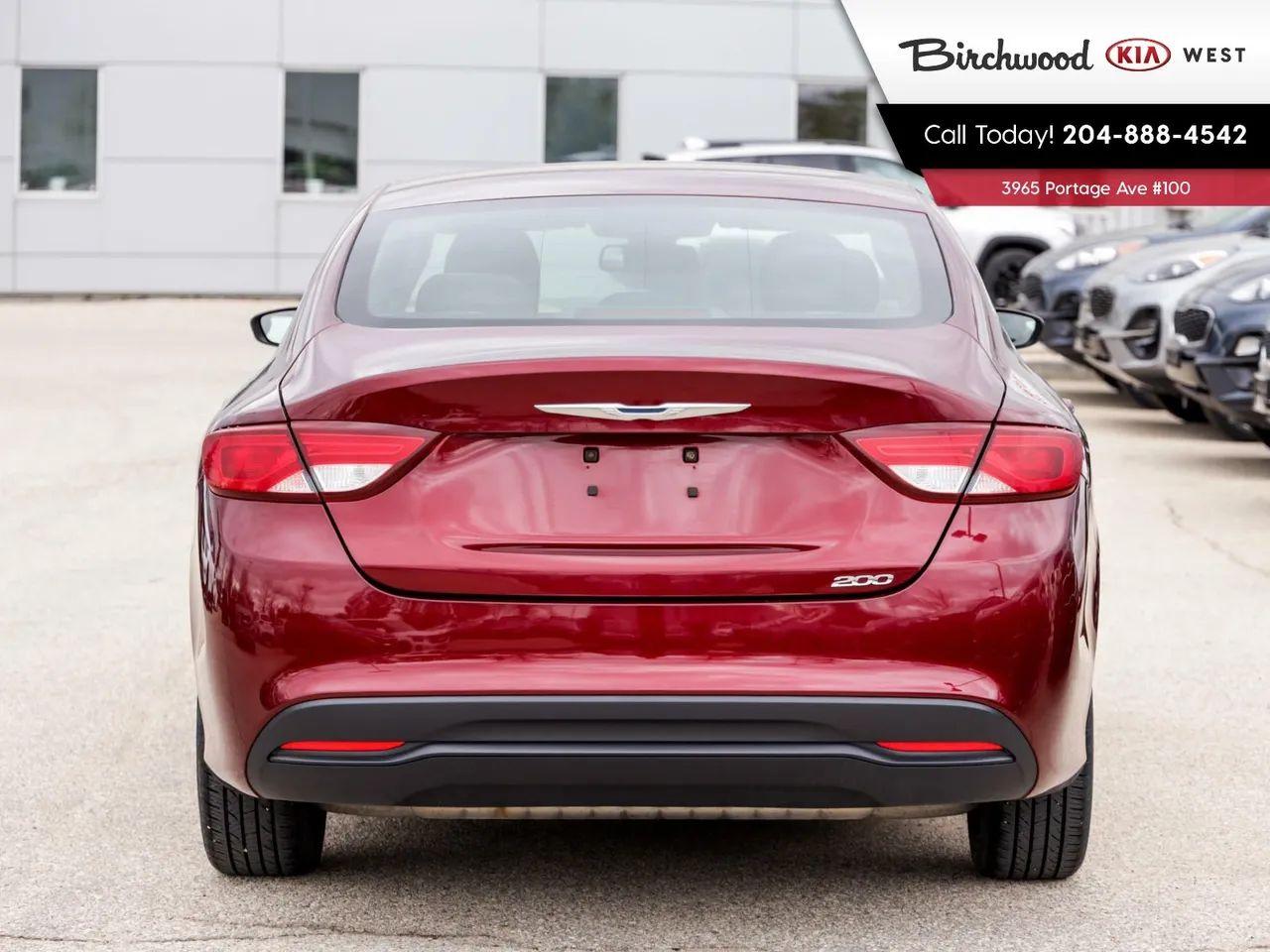 2015 Chrysler 200 LX-4