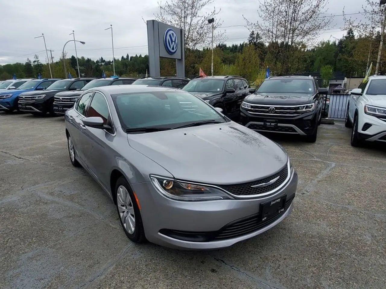 2015 Chrysler 200 LX-0