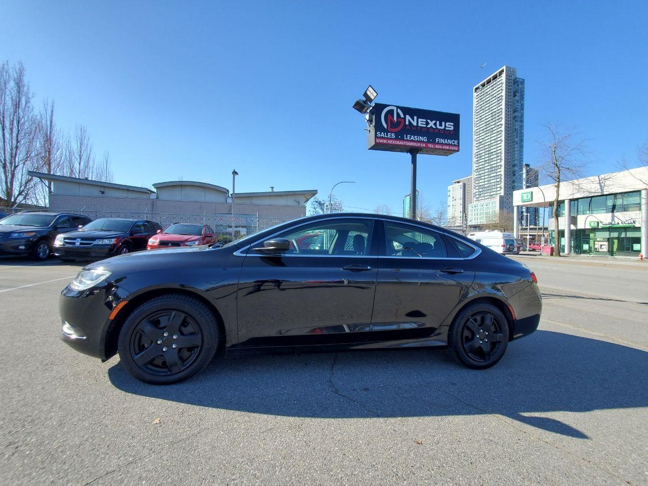 2015 Chrysler 200 LX-2