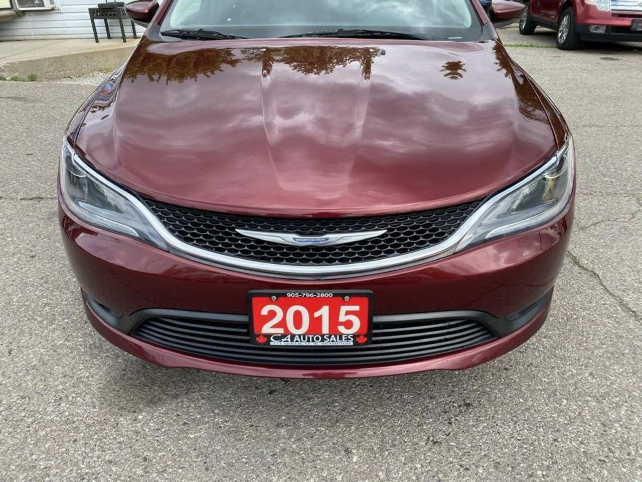 2015 Chrysler 200 LX-2