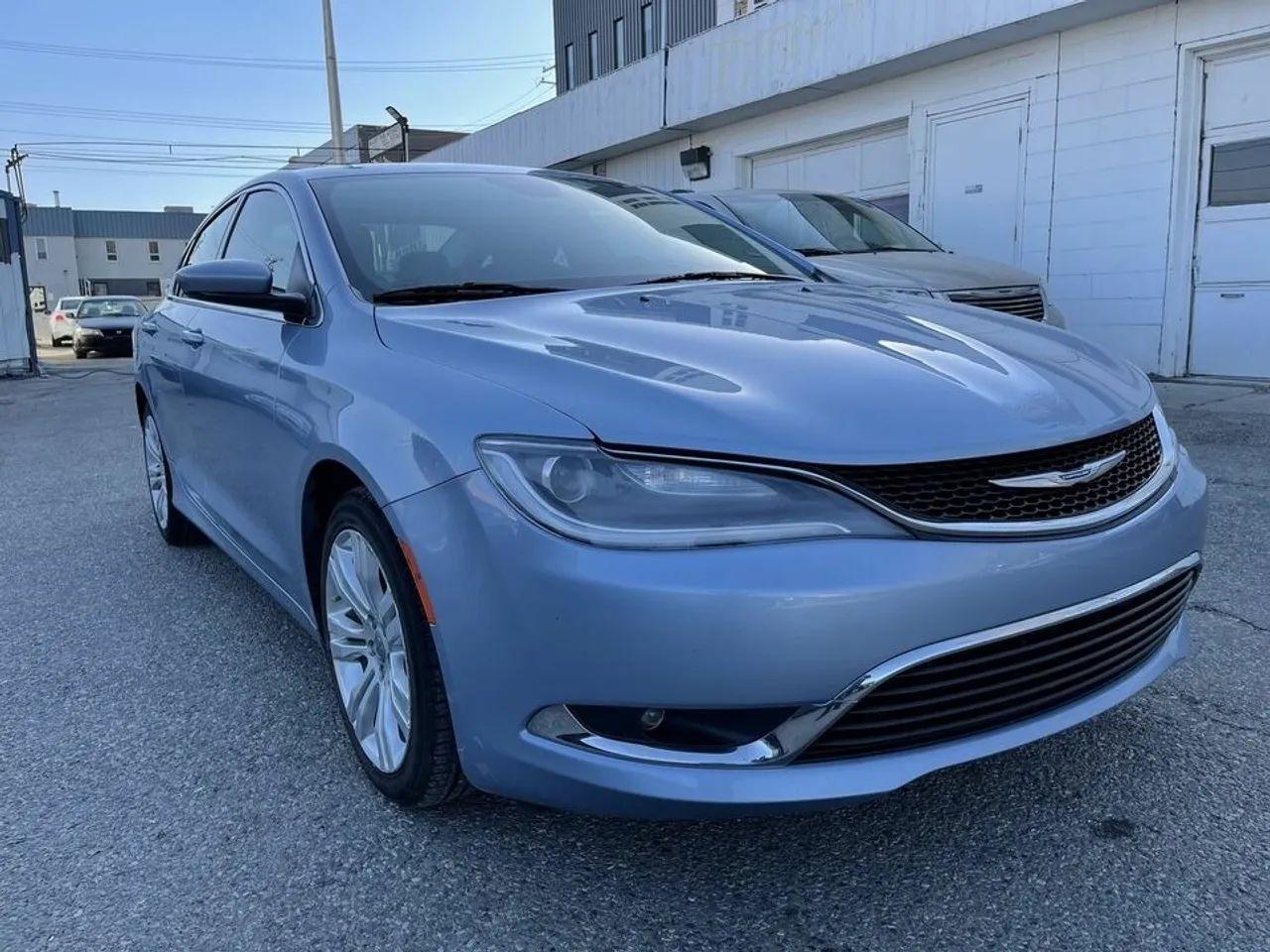 2015 Chrysler 200 Limited-2