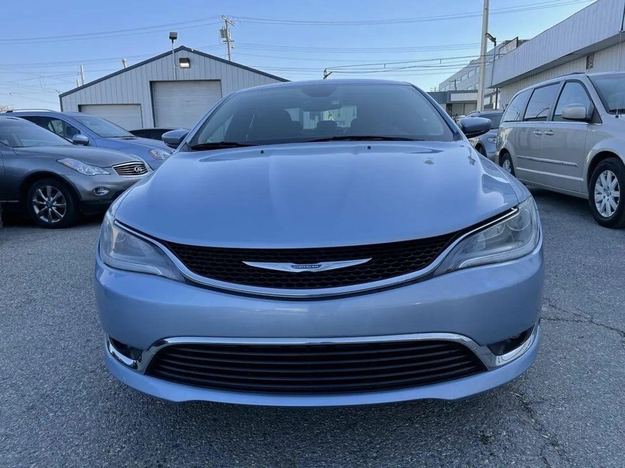 2015 Chrysler 200 Limited-4