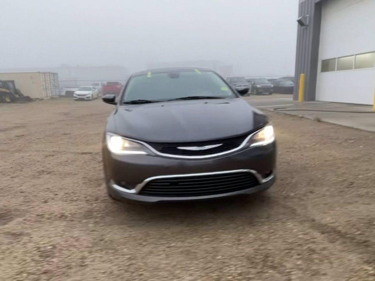 2015 Chrysler 200 Limited-2