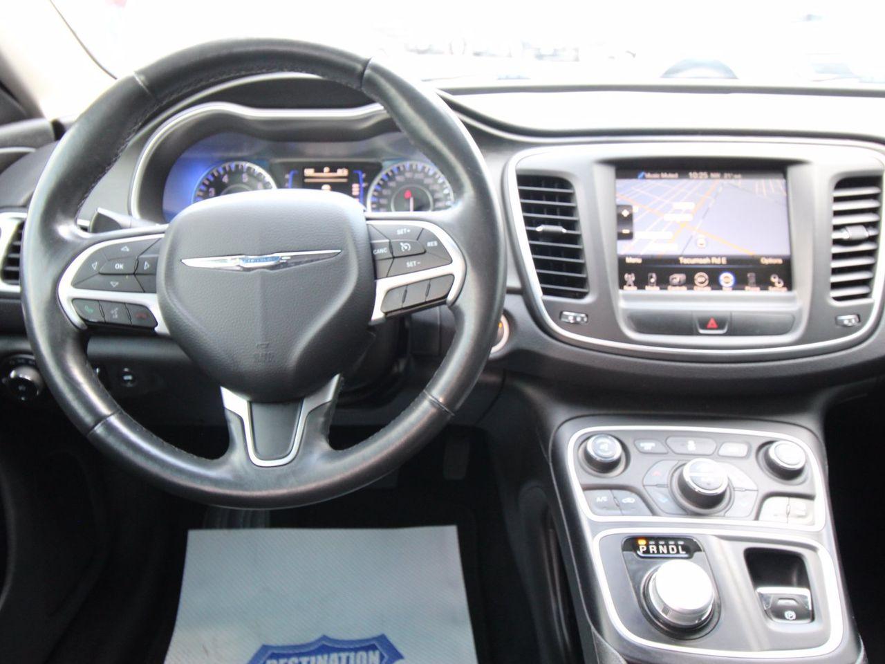2015 Chrysler 200 Limited-4