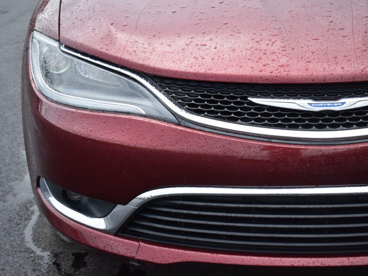 2015 Chrysler 200 Limited-3