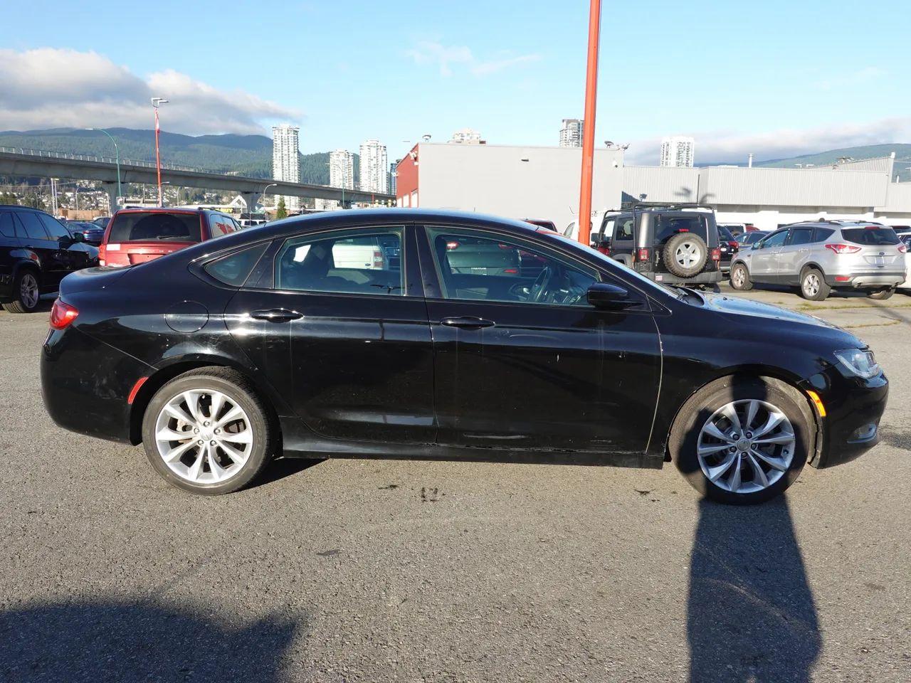 2015 Chrysler 200 S-3