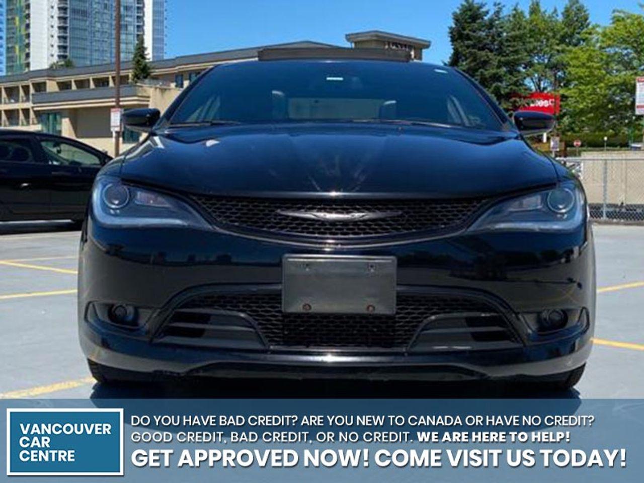 2015 Chrysler 200 S-1