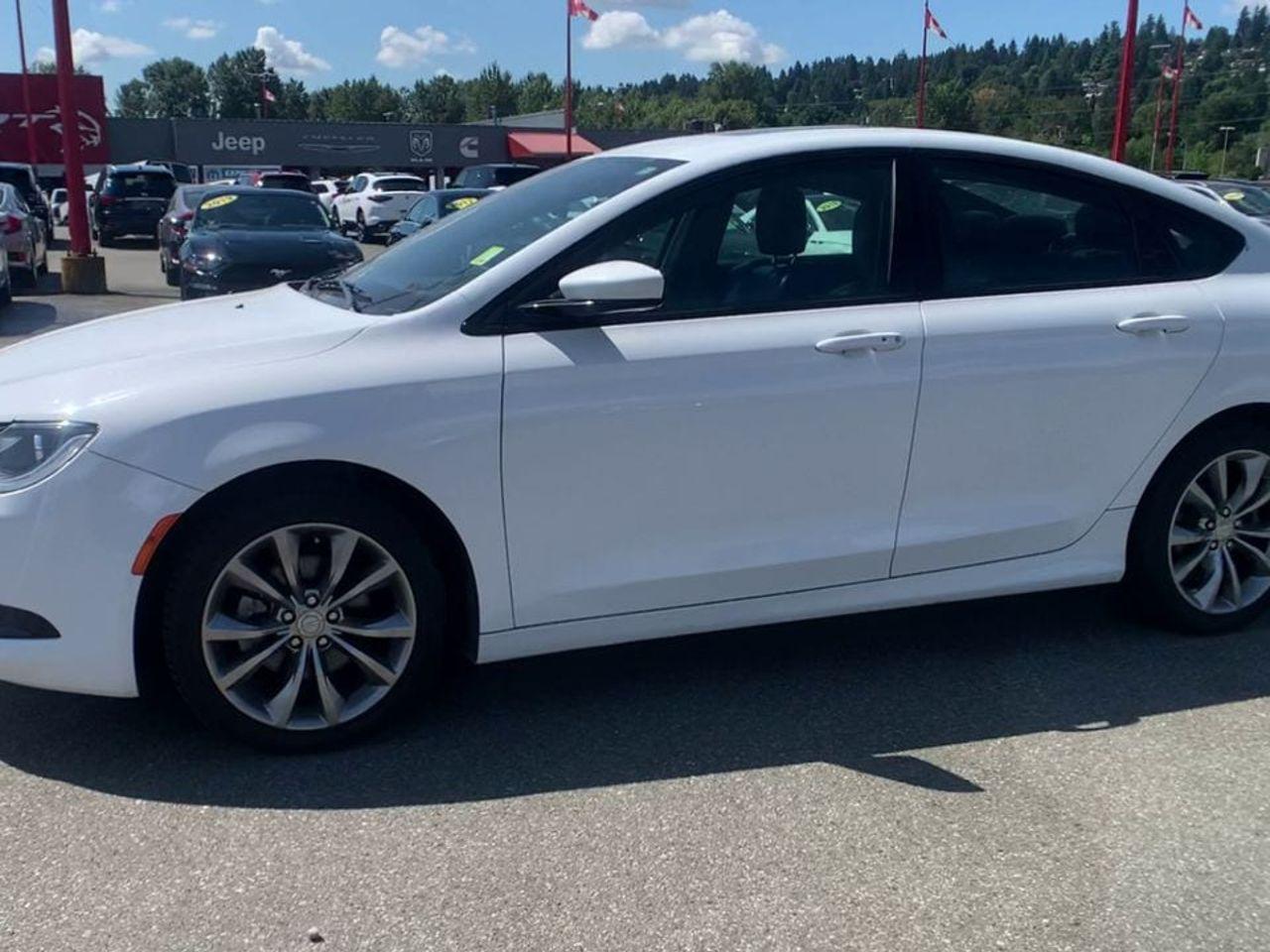 2015 Chrysler 200 S-3