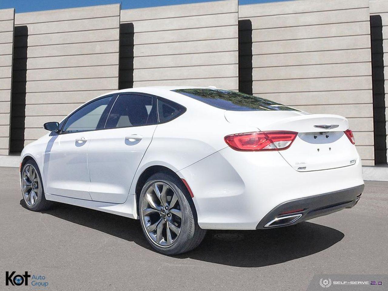 2015 Chrysler 200 S-3