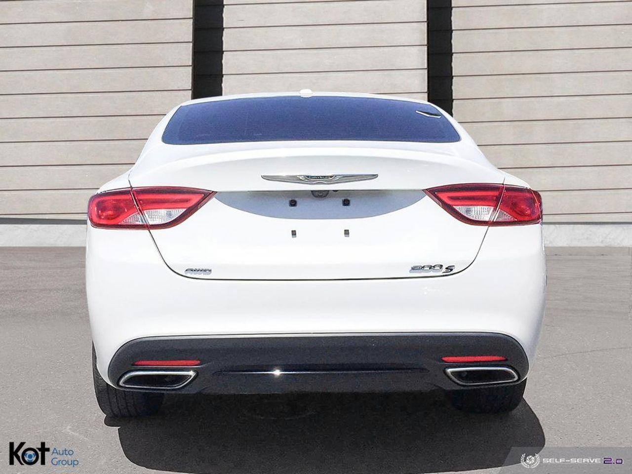 2015 Chrysler 200 S-4