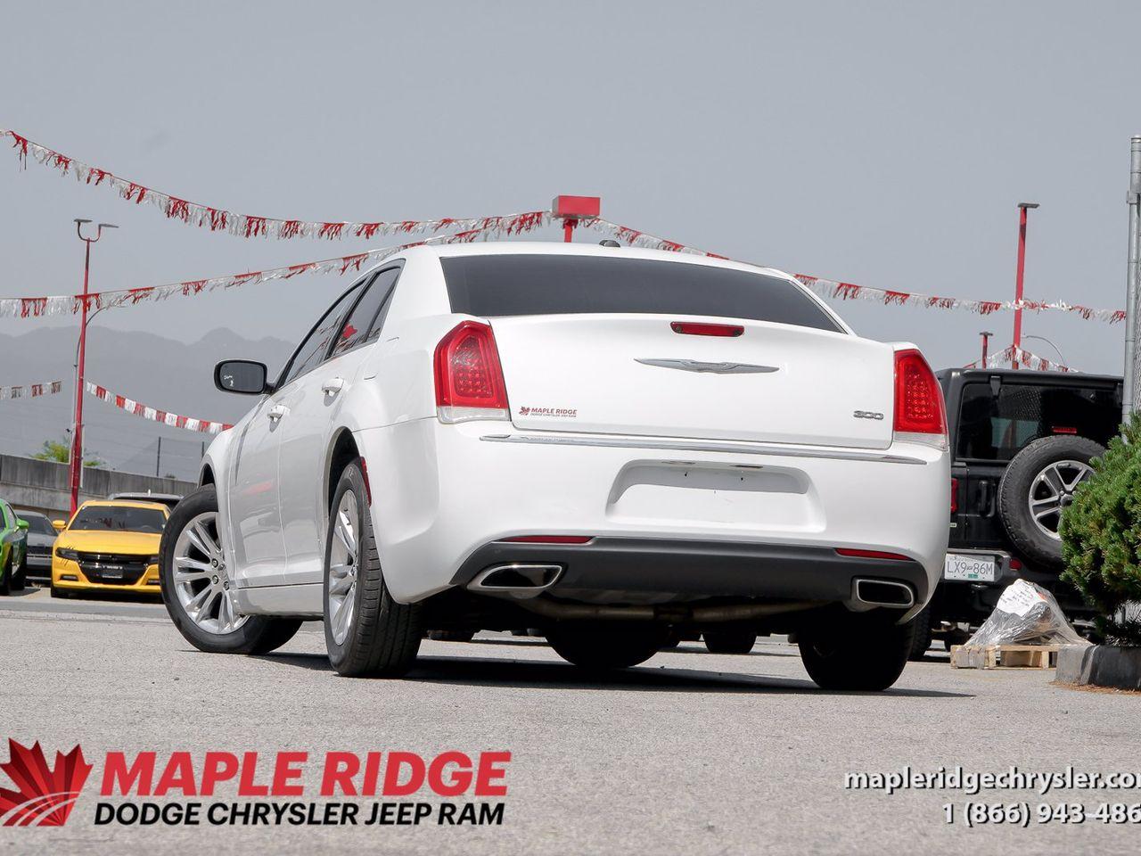 2015 Chrysler 300 Limited-3