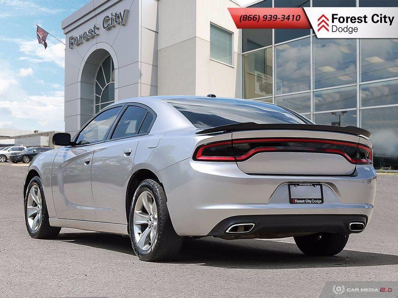 2015 Dodge Charger SXT-3