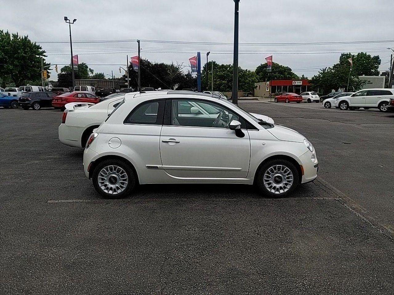 2015 FIAT 500 LOUNGE-3