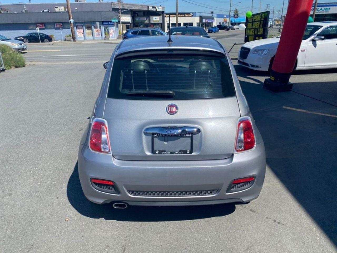 2015 FIAT 500 Sport-4