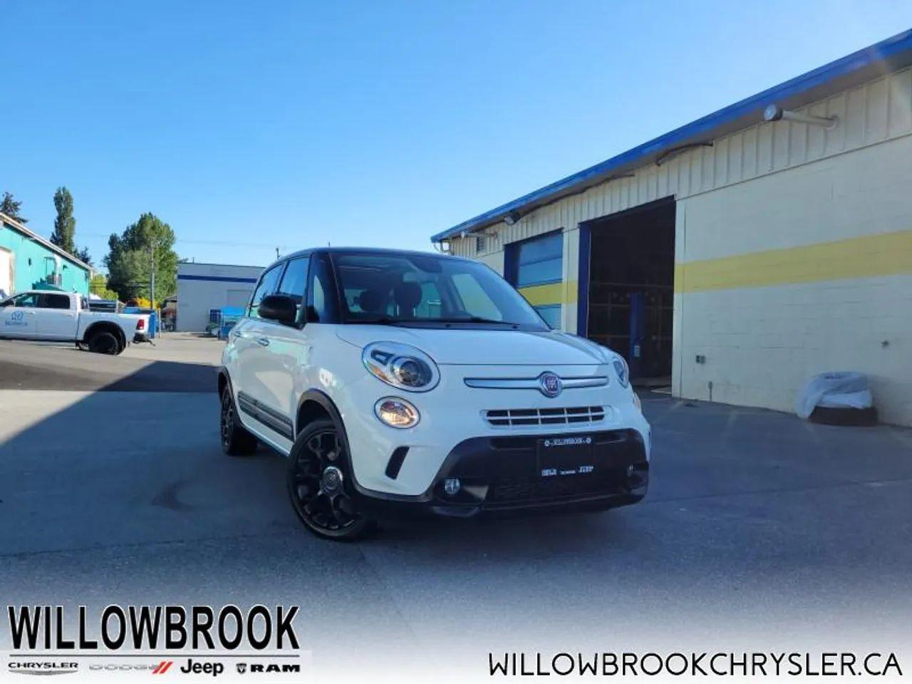 2015 FIAT 500L TREKKING-0