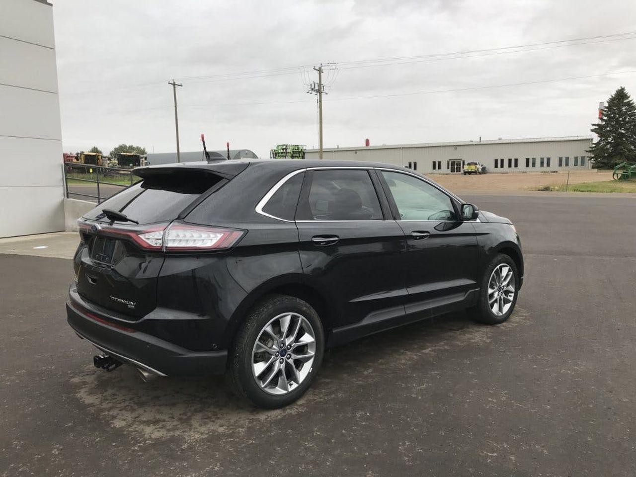 2015 Ford Edge Titanium-2