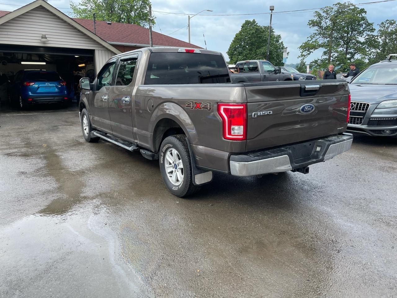 2015 Ford F-150 XLT-4