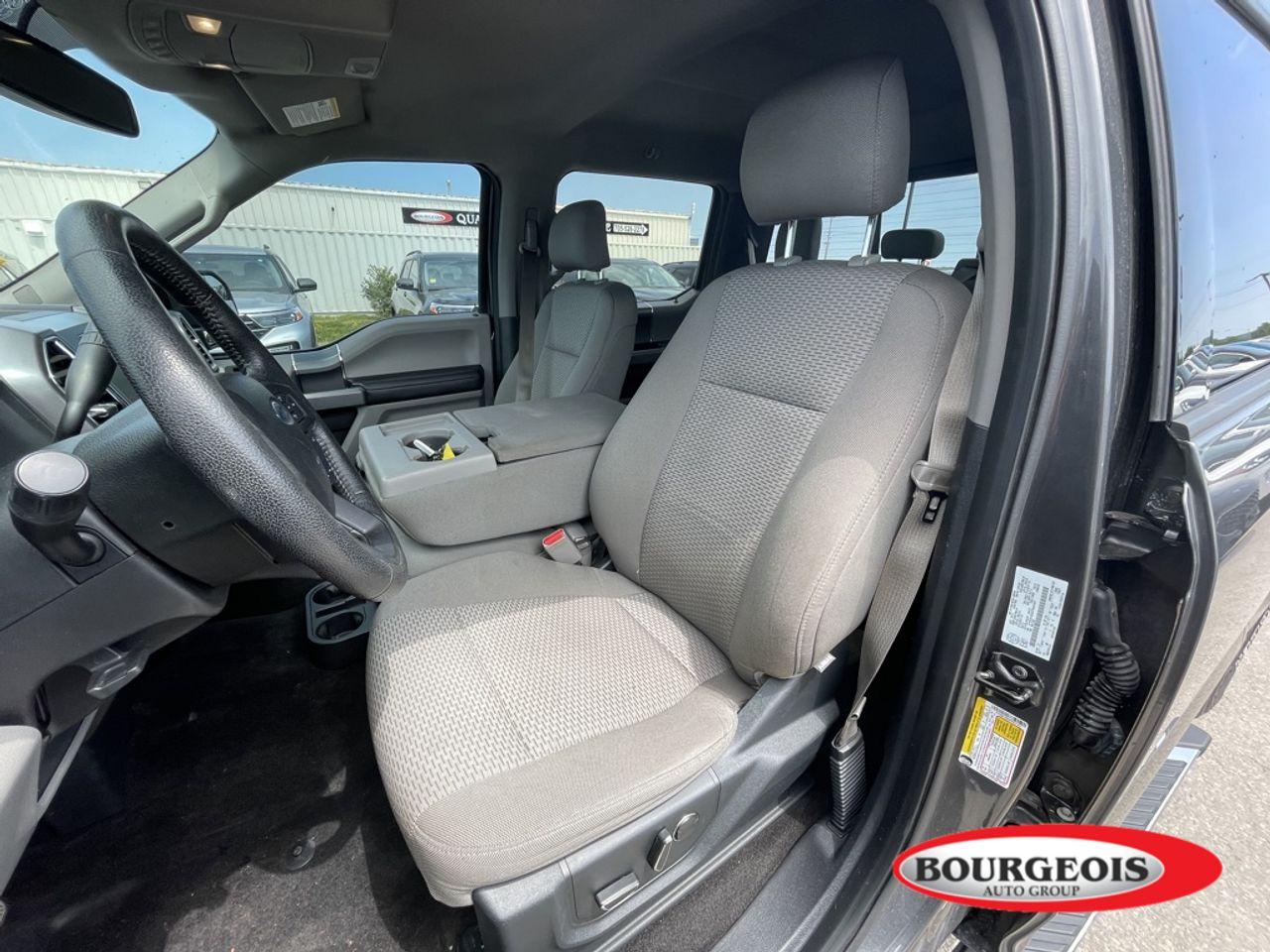 2015 Ford F-150 XLT-4