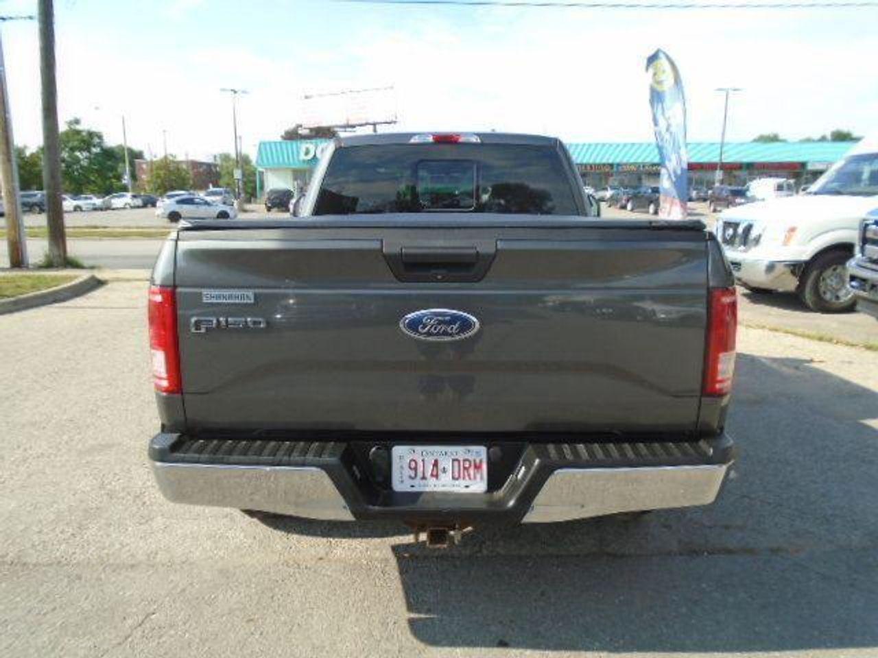 2015 Ford F-150 XLT-4