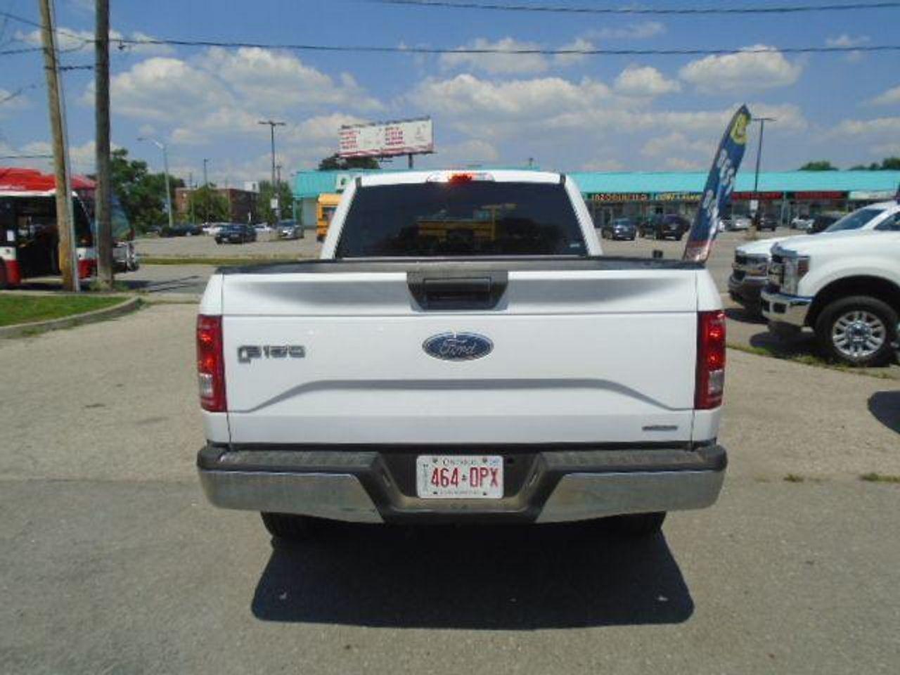 2015 Ford F-150 XLT-4