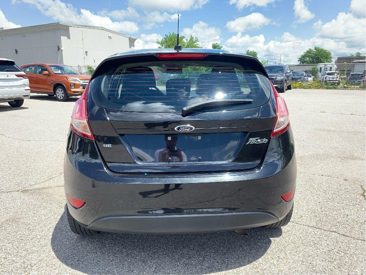 2015 Ford Fiesta SE-4