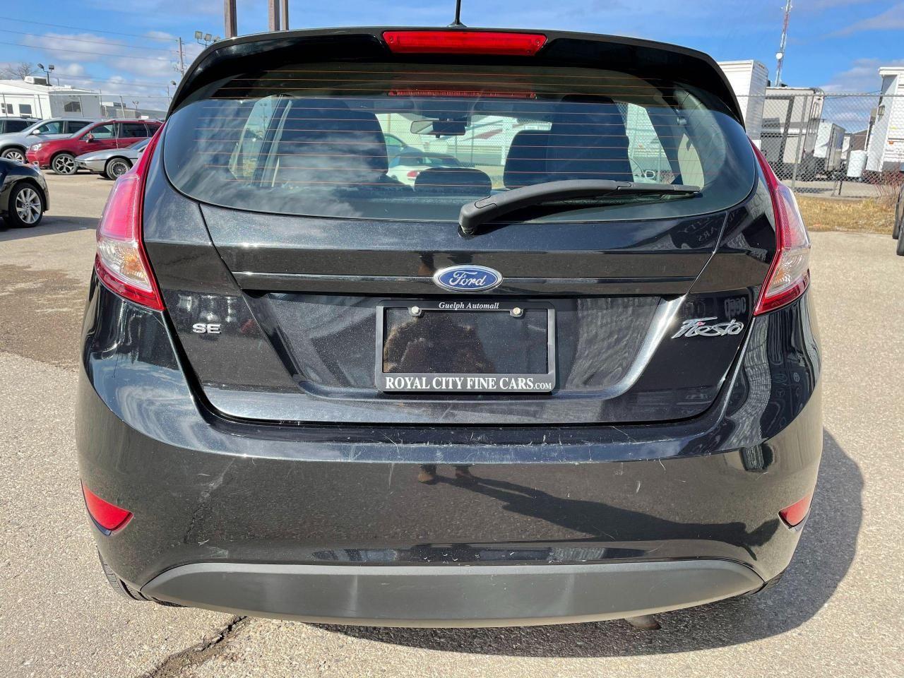 2015 Ford Fiesta SE-3