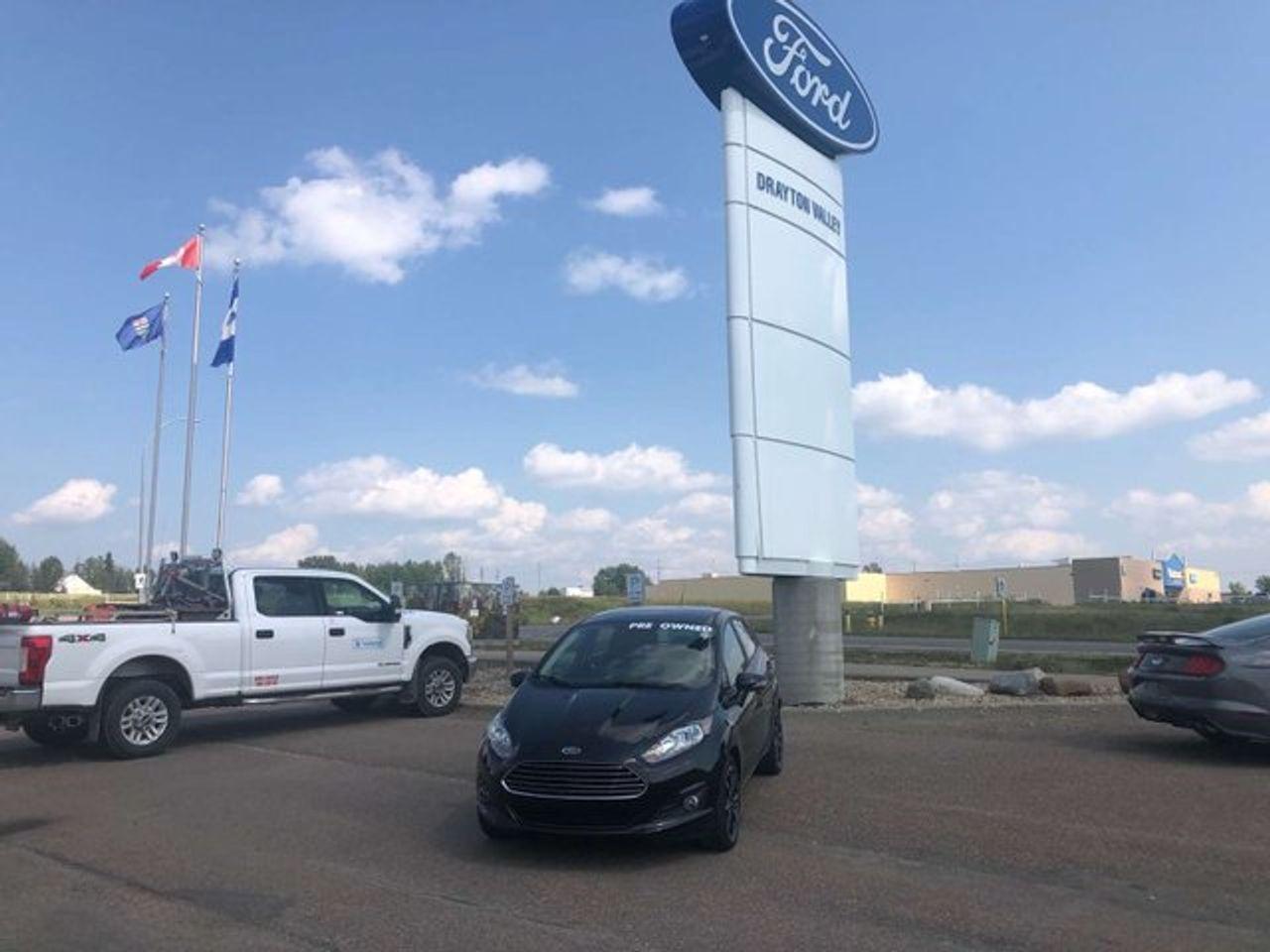 2015 Ford Fiesta SE-0
