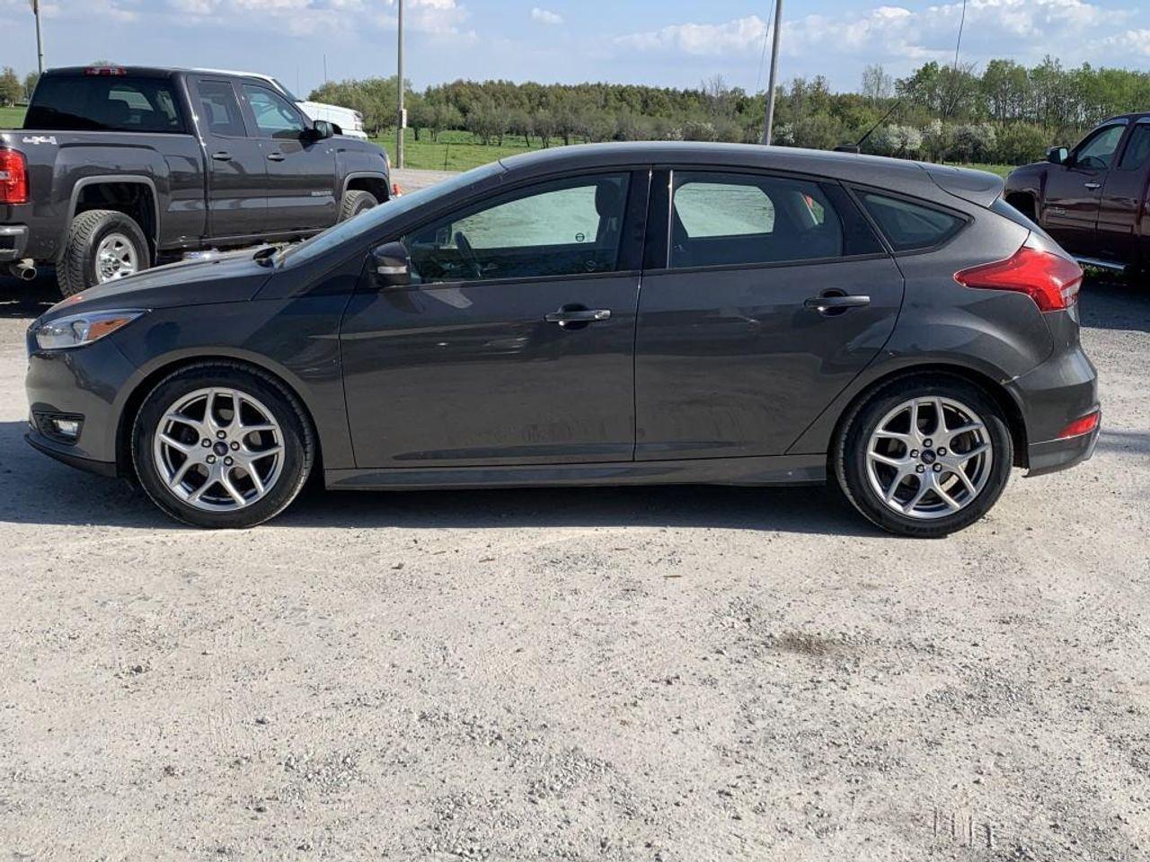 2015 Ford Focus -2