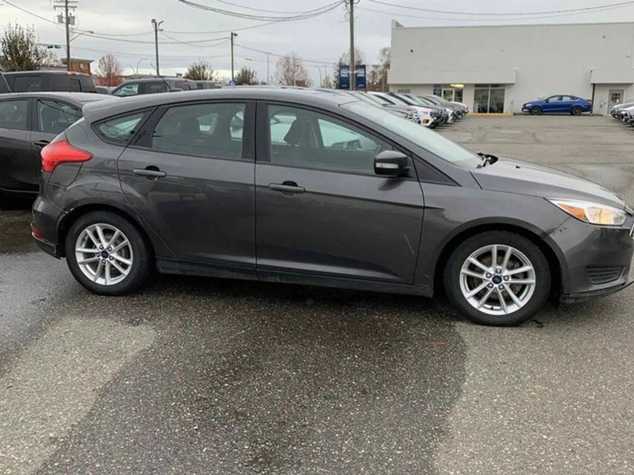 2015 Ford Focus SE-3
