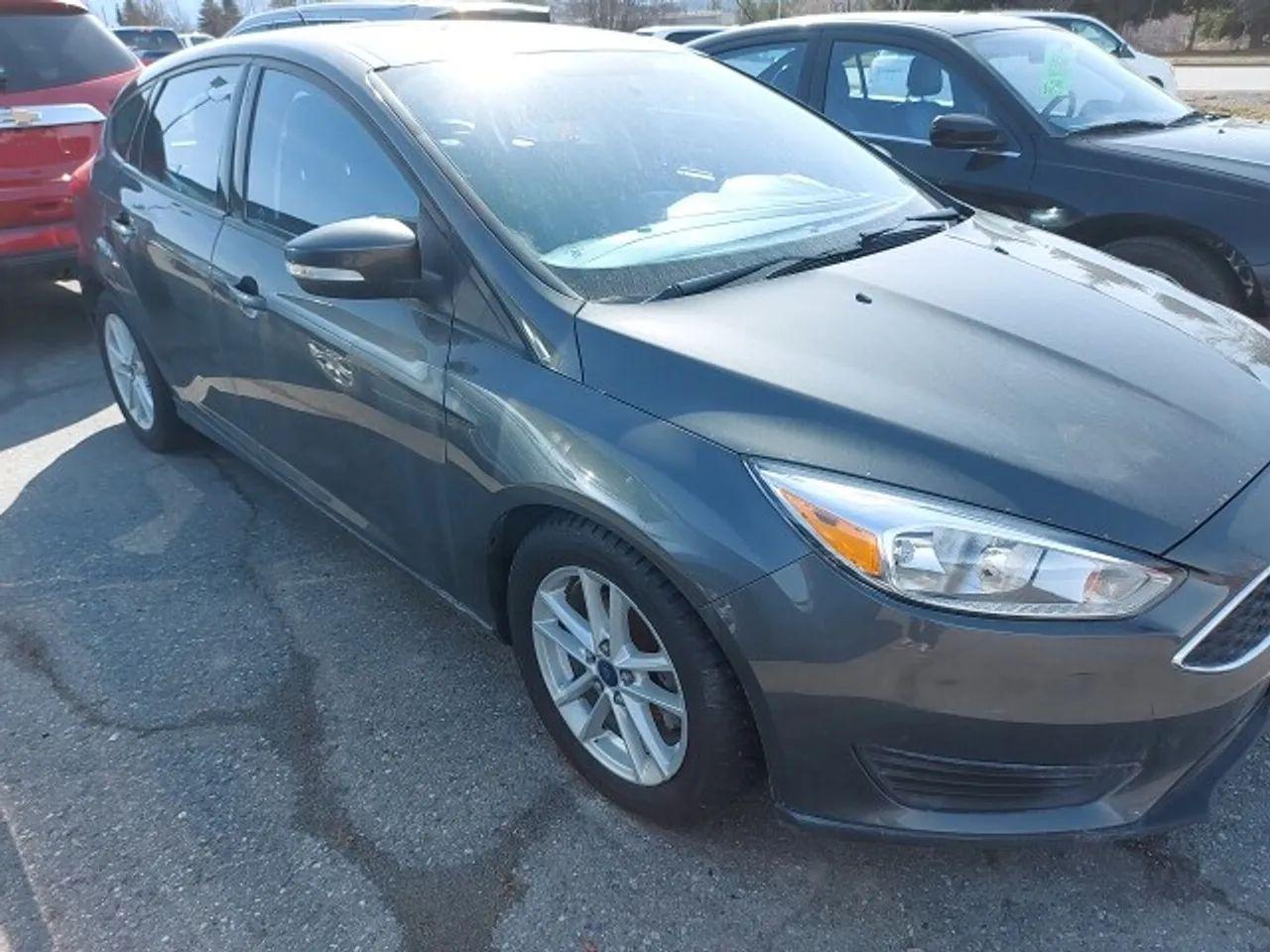 2015 Ford Focus SE-4