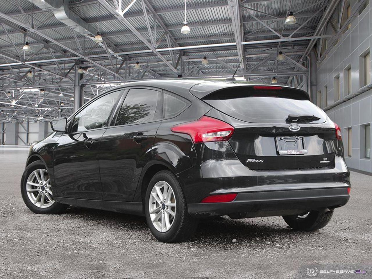 2015 Ford Focus SE-3