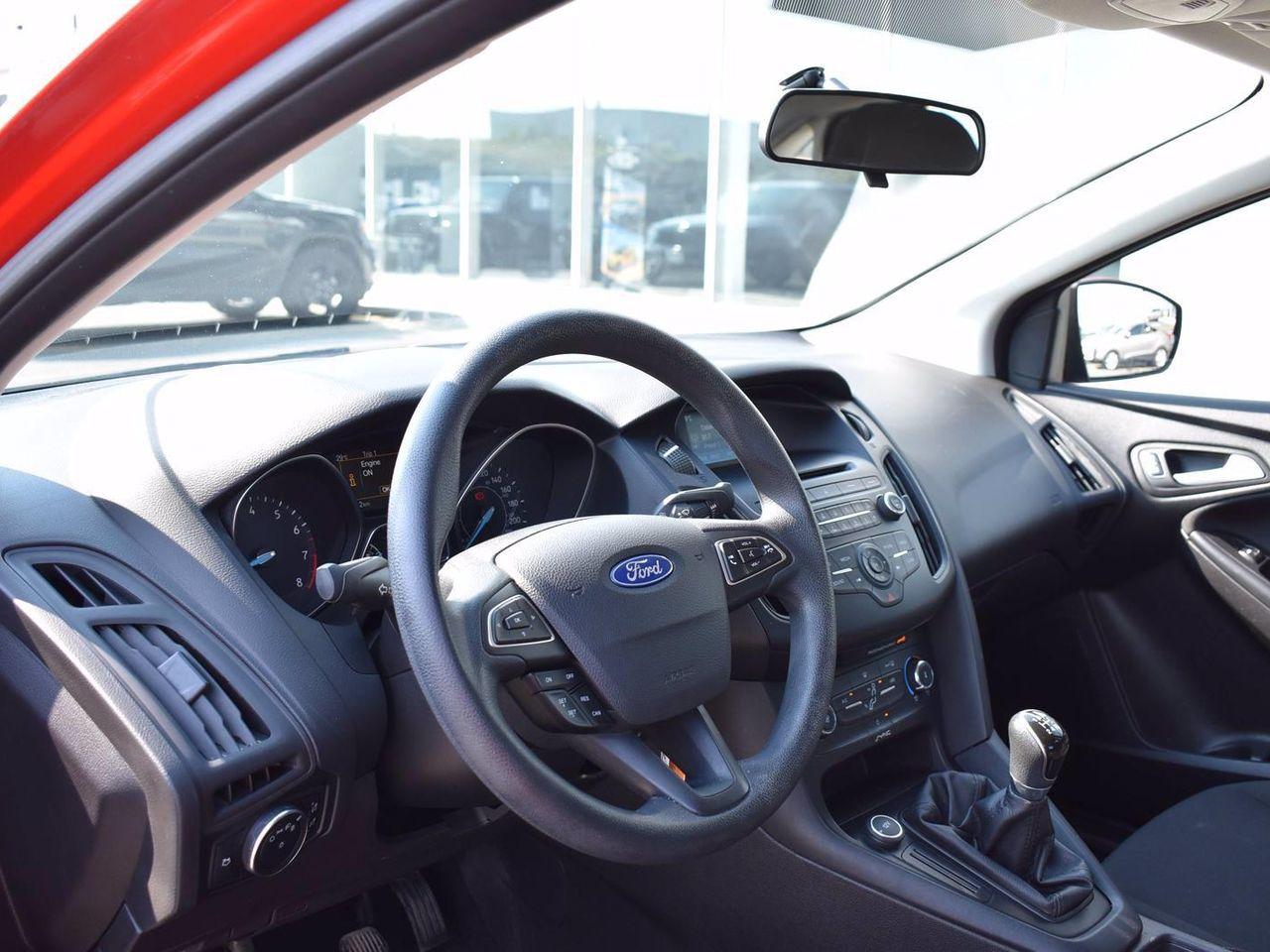 2015 Ford Focus SE-2