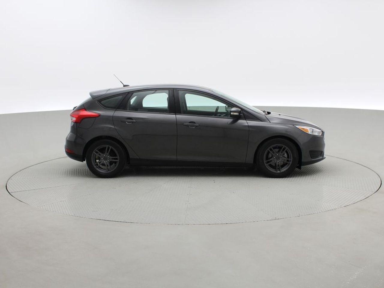 2015 Ford Focus SE-4