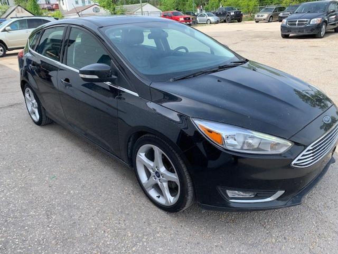 2015 Ford Focus Titanium-2