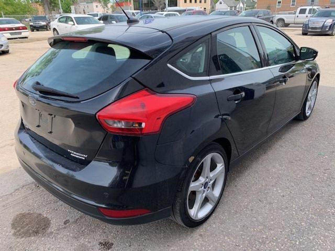 2015 Ford Focus Titanium-3