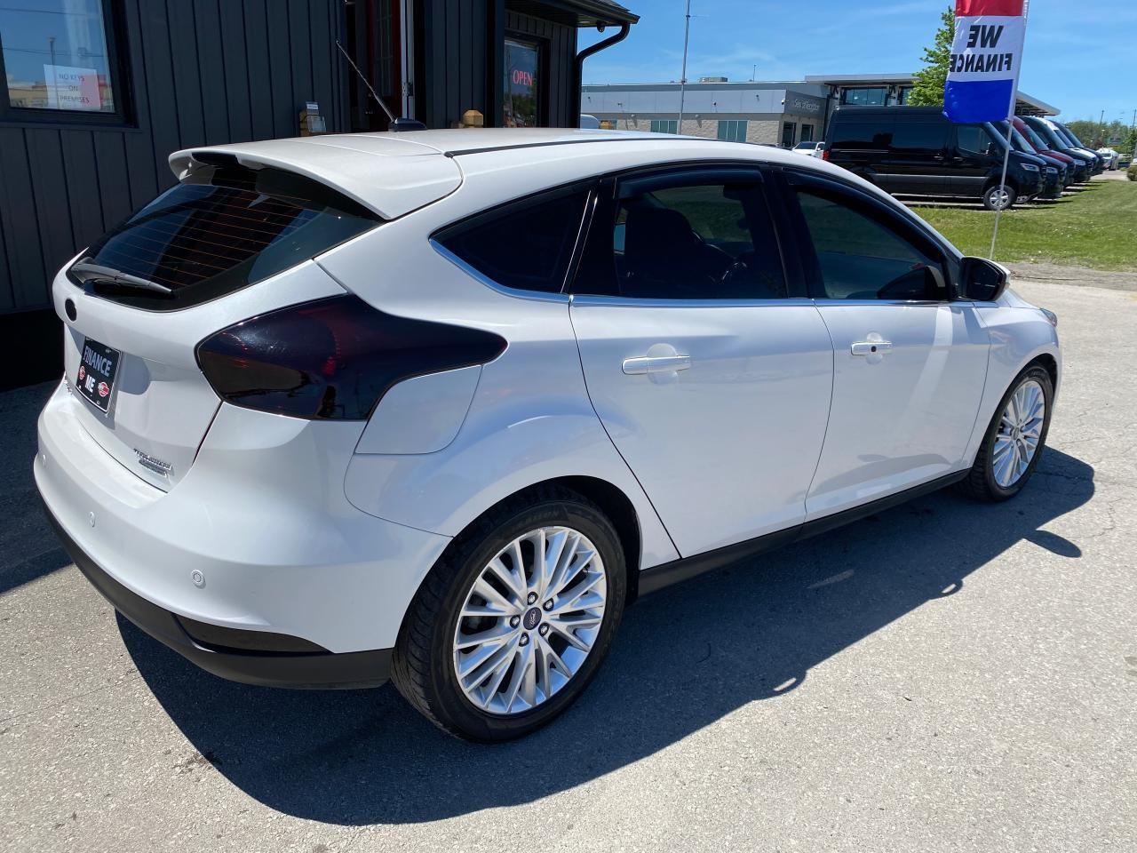 2015 Ford Focus Titanium-2