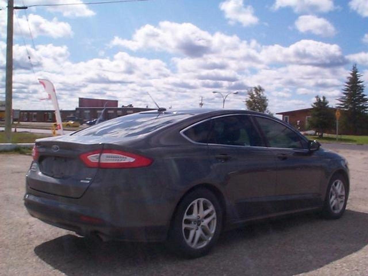 2015 Ford Fusion SE-2