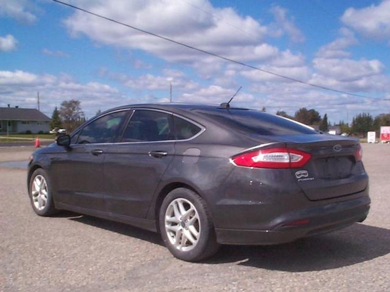 2015 Ford Fusion SE-3