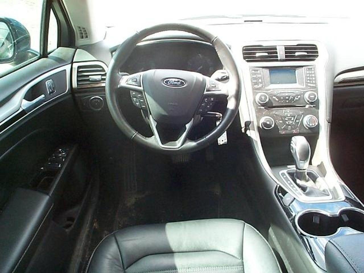 2015 Ford Fusion SE-4