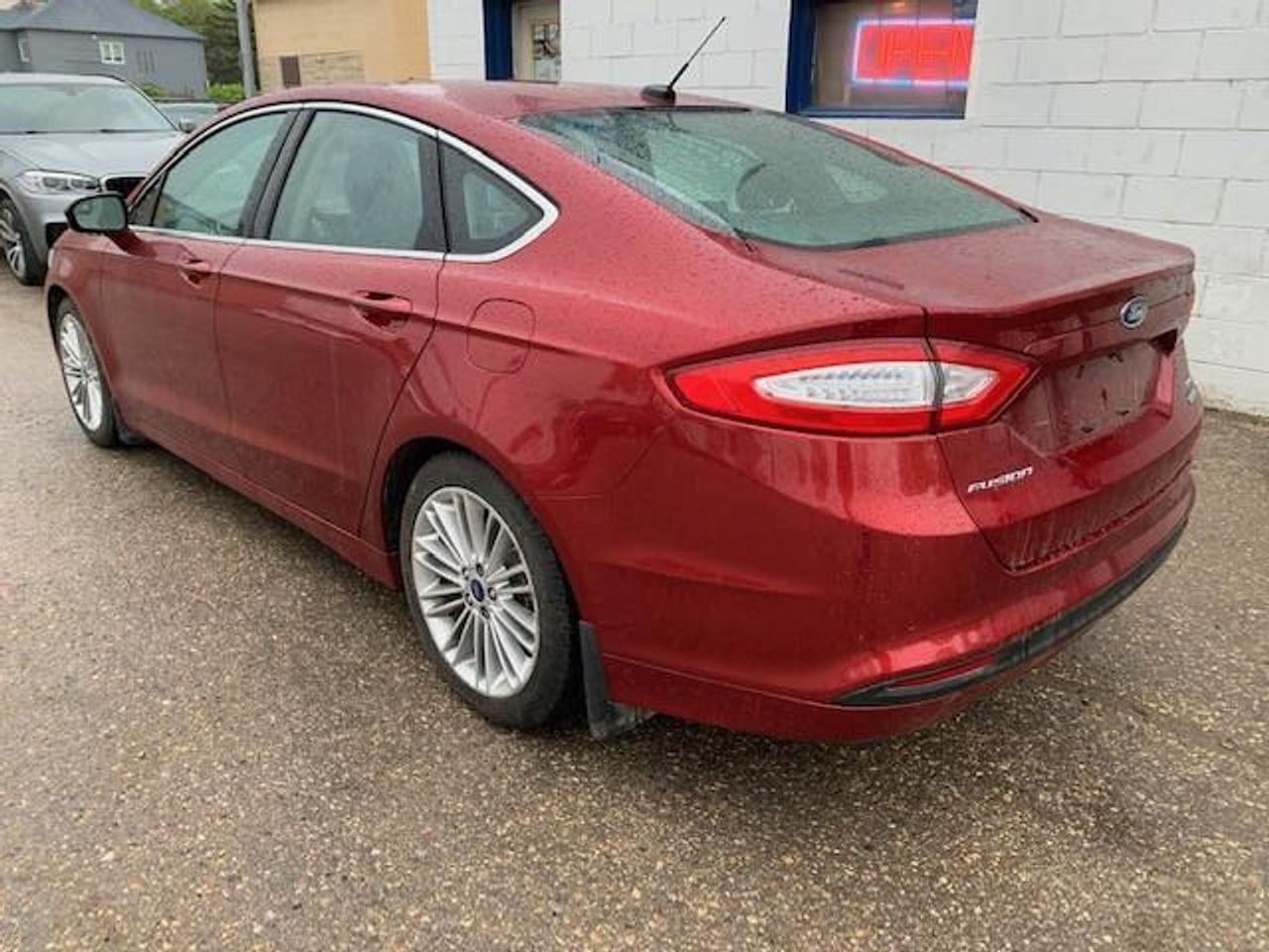 2015 Ford Fusion SE-4