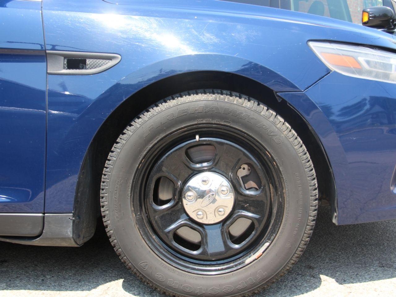 2015 Ford Taurus -4