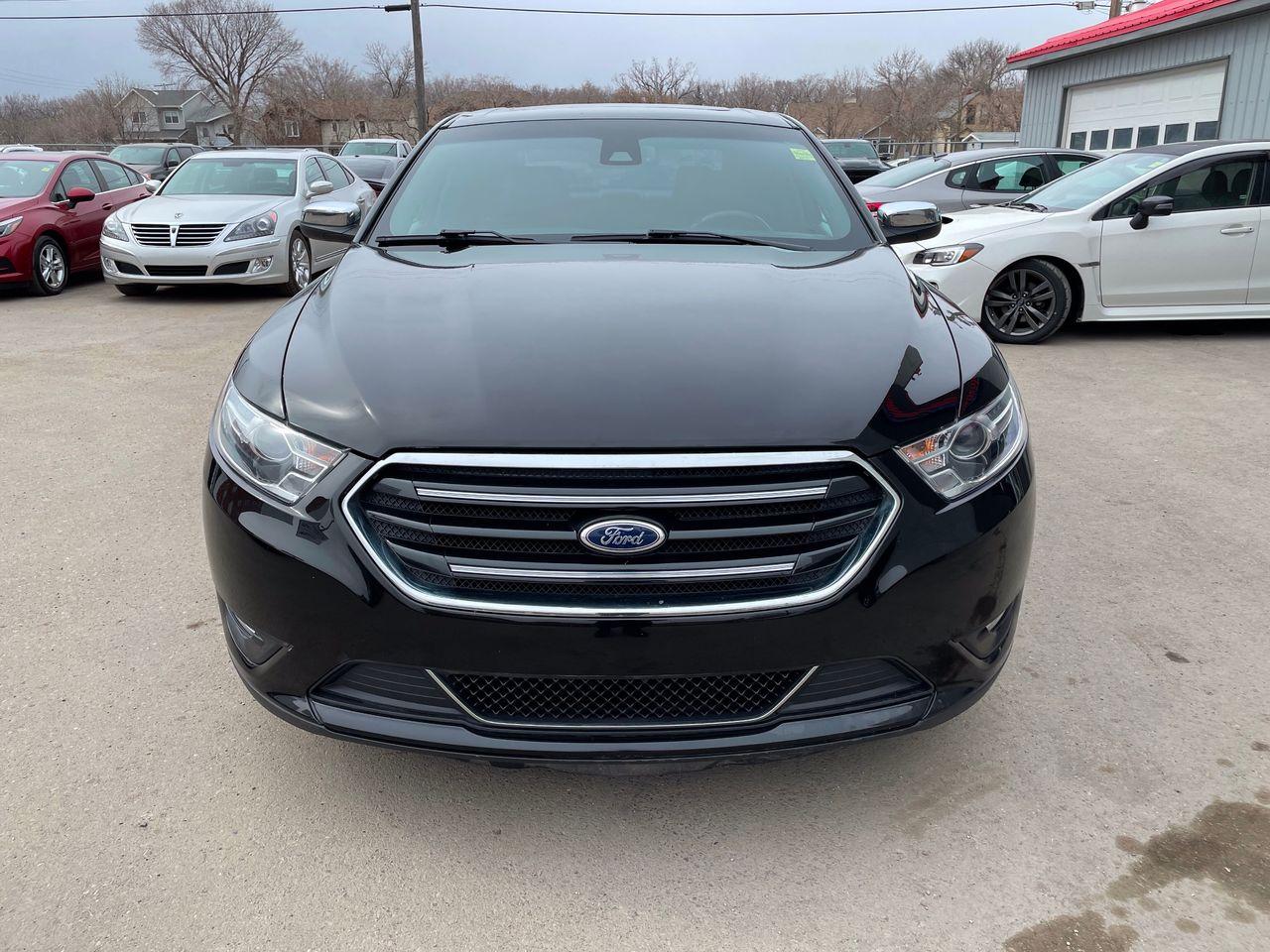 2015 Ford Taurus Limited-2