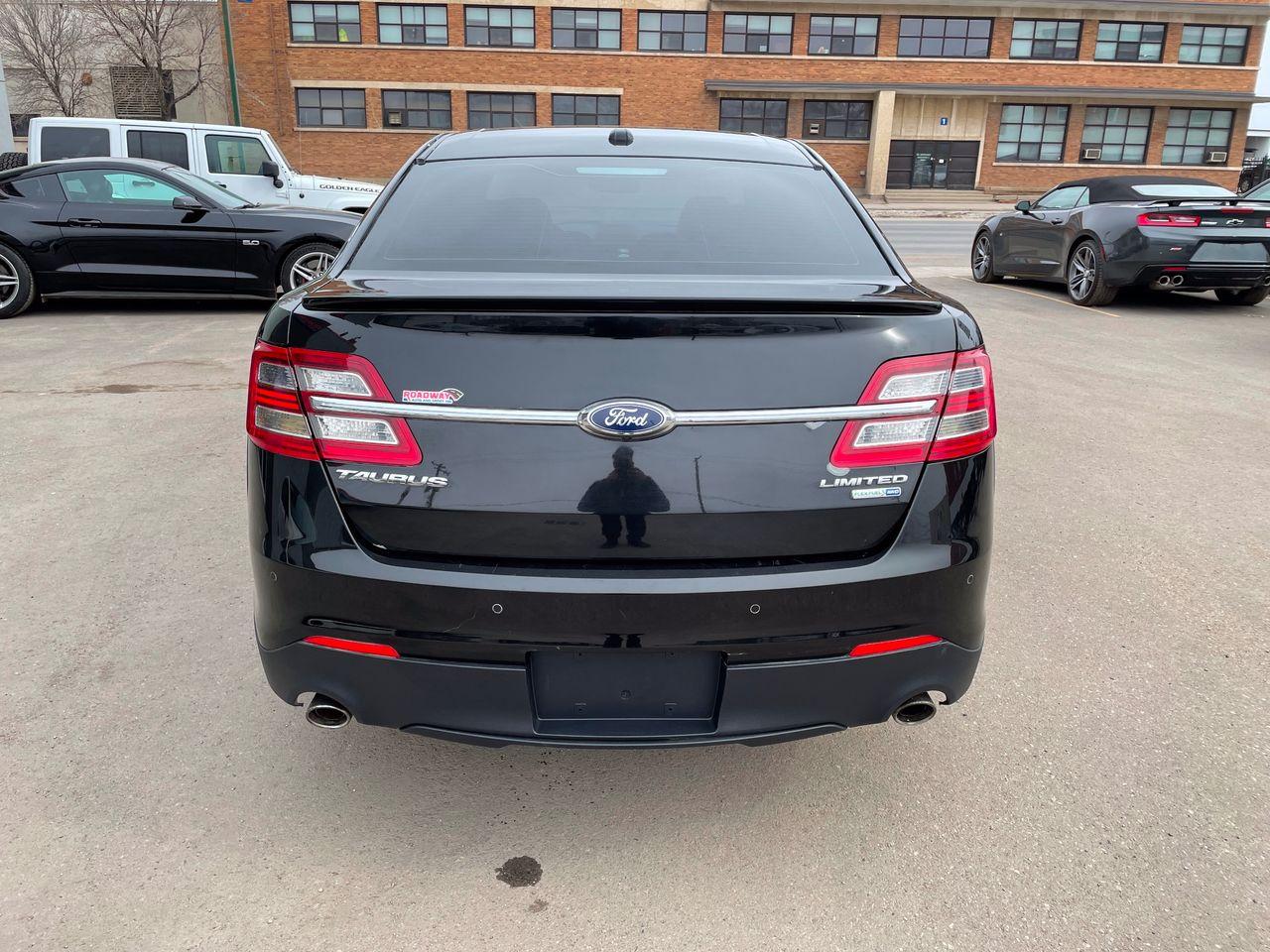 2015 Ford Taurus Limited-3