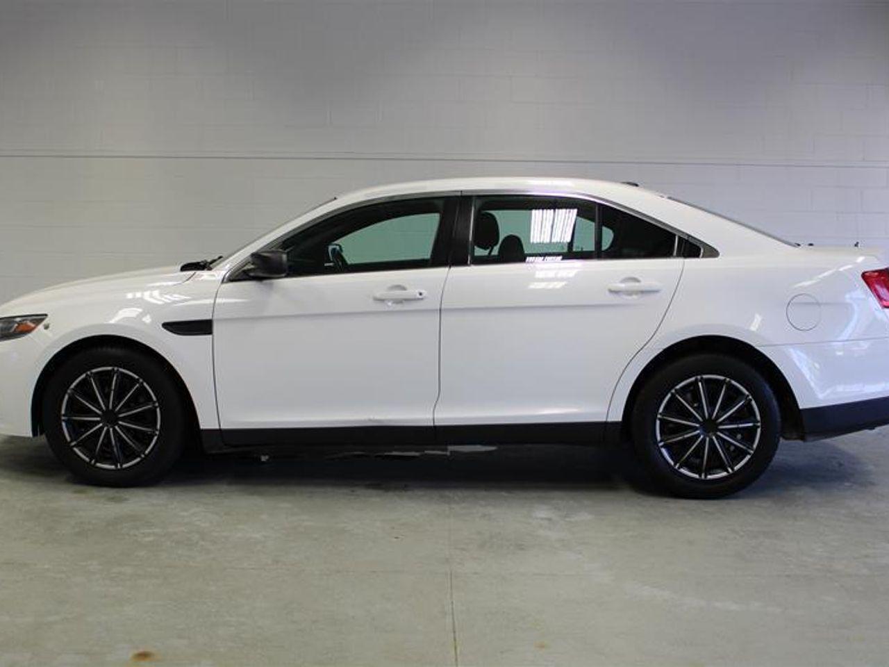 2015 Ford Taurus -1