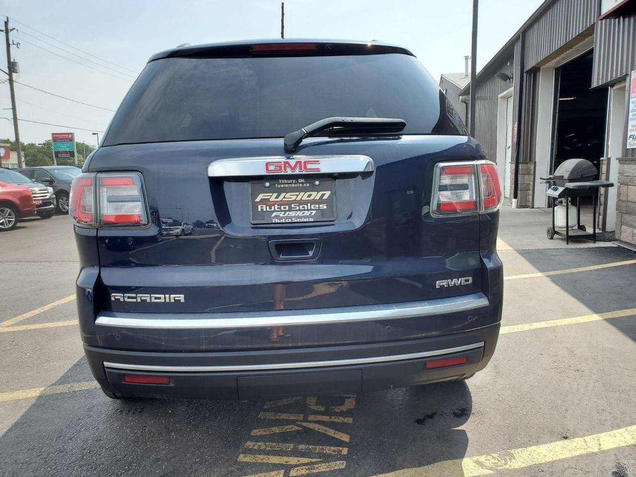 2015 GMC Acadia SLE-2-3
