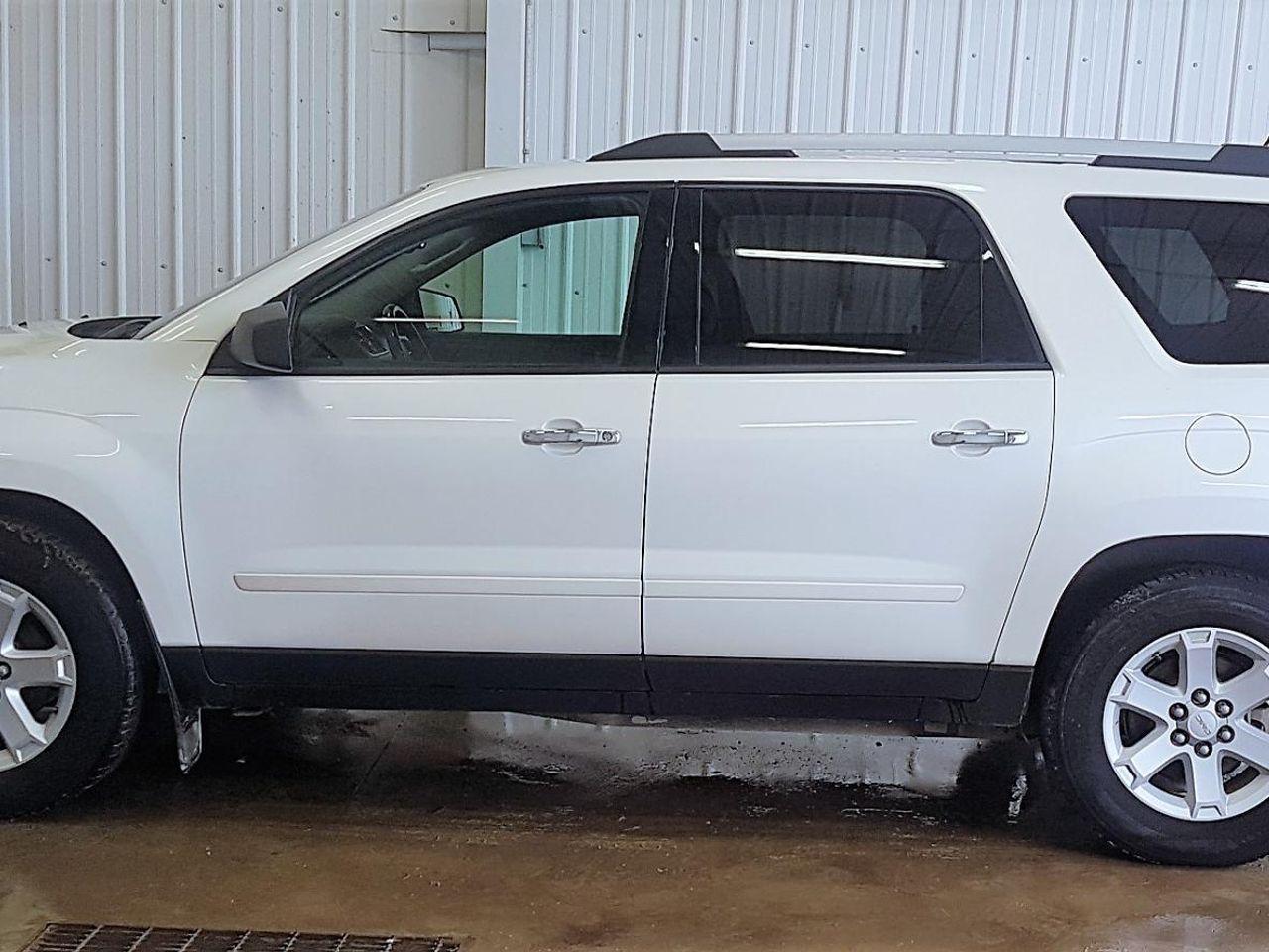 2015 GMC Acadia SLE-2-2