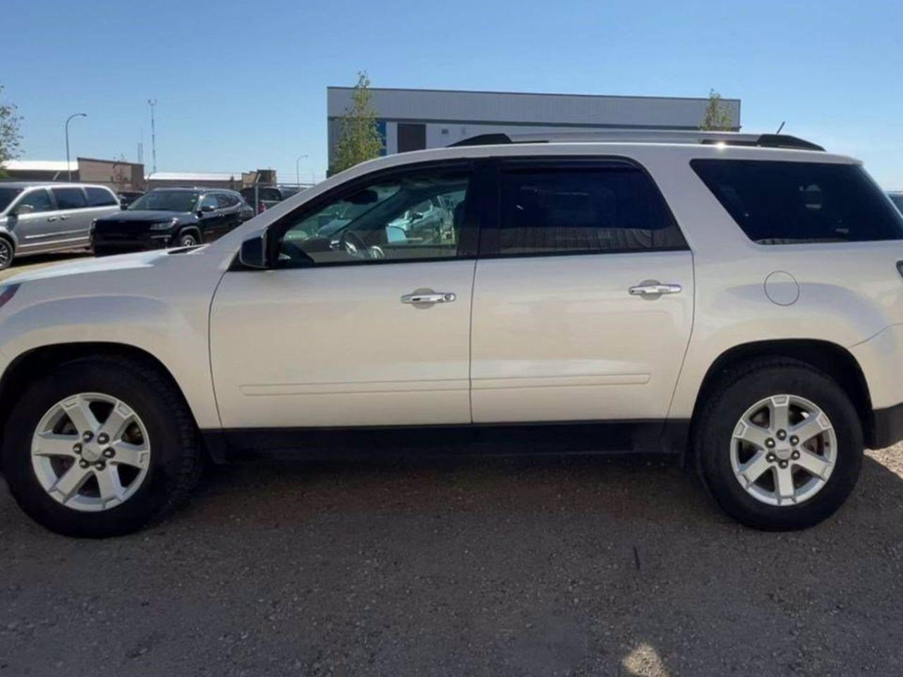 2015 GMC Acadia SLE-2-4