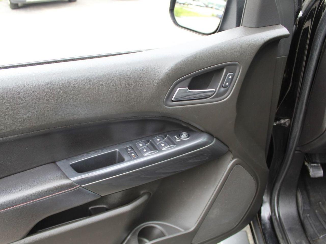 2015 GMC Canyon SLE-2