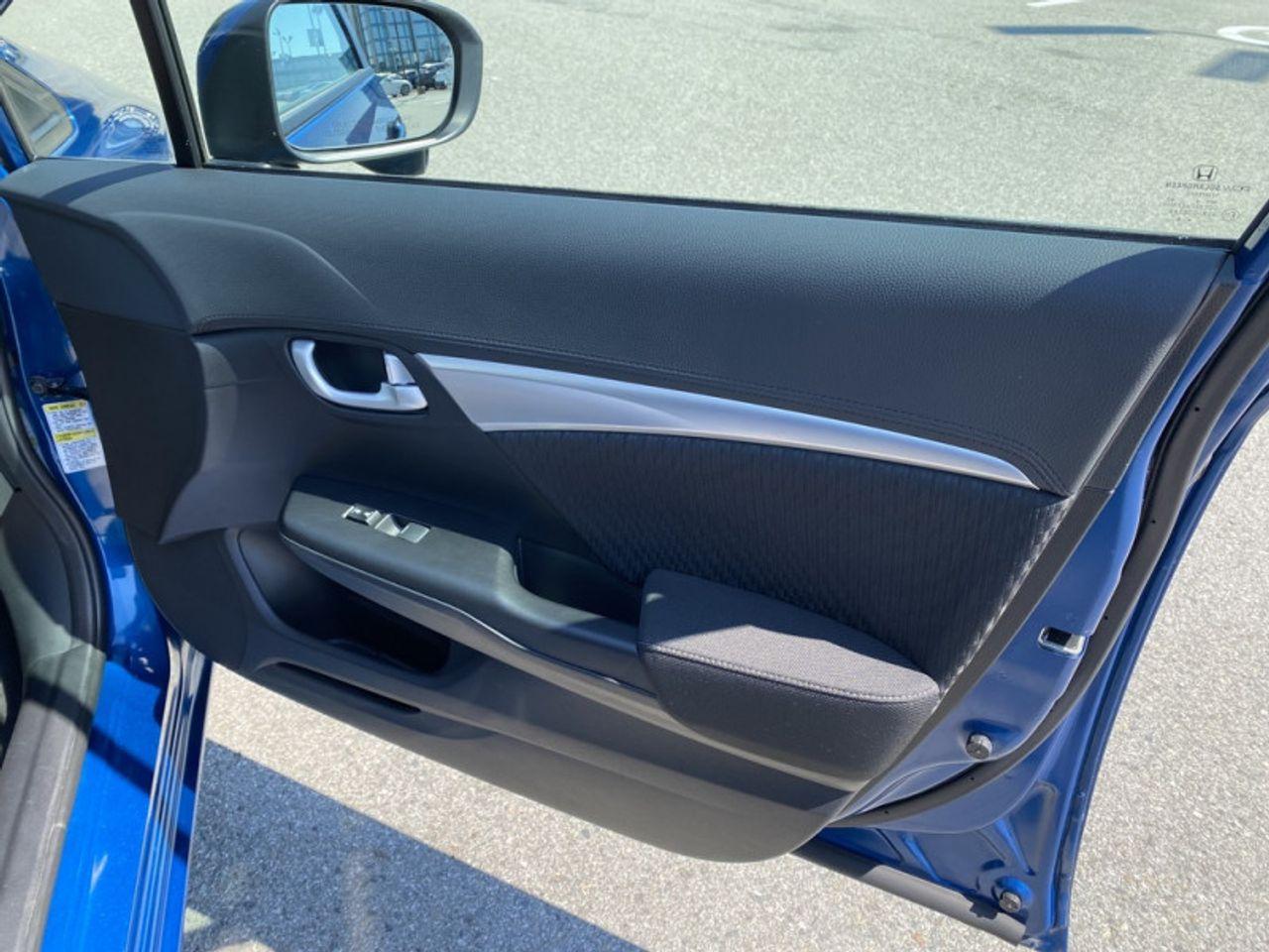 2015 Honda Civic LX-4